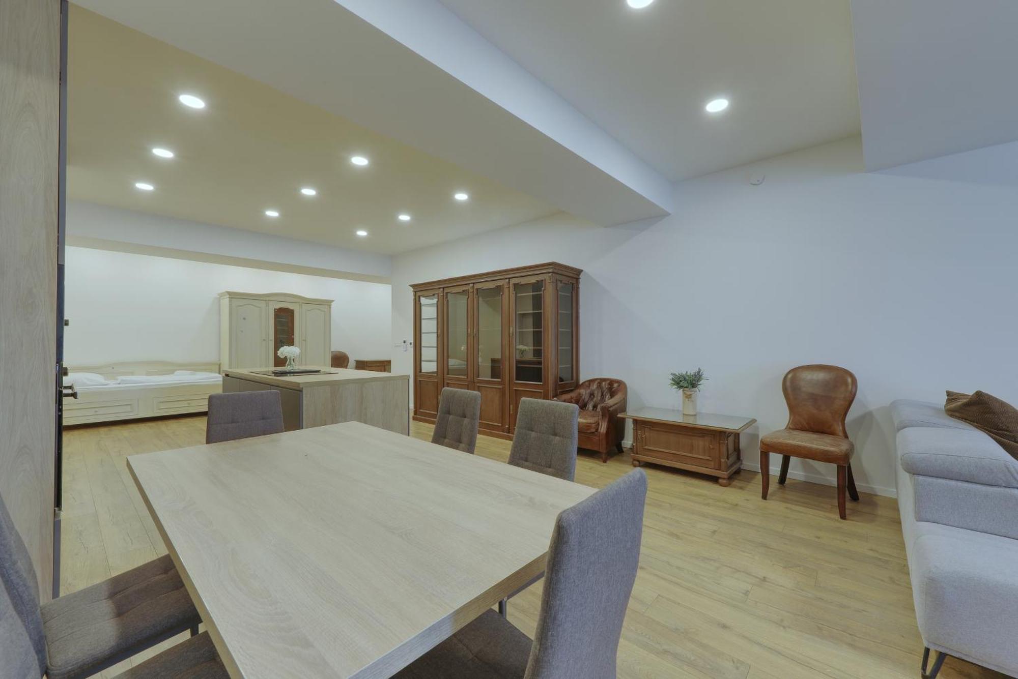 Shone Apartment Old Town 2 Bedroom Bratislava Exterior foto