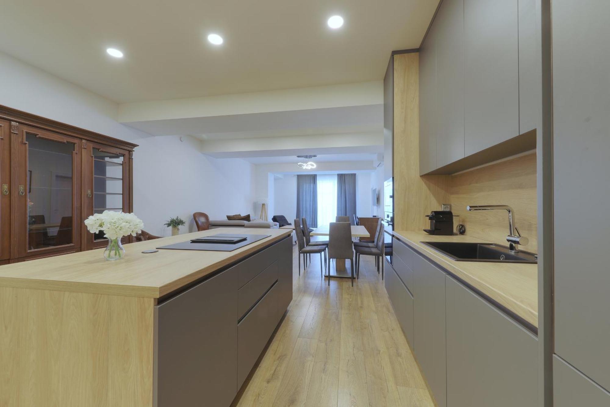 Shone Apartment Old Town 2 Bedroom Bratislava Exterior foto